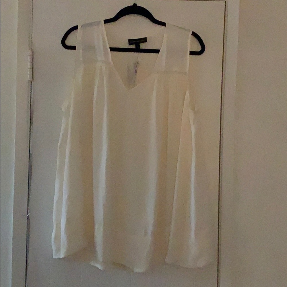 Sleeveless baby doll tank top